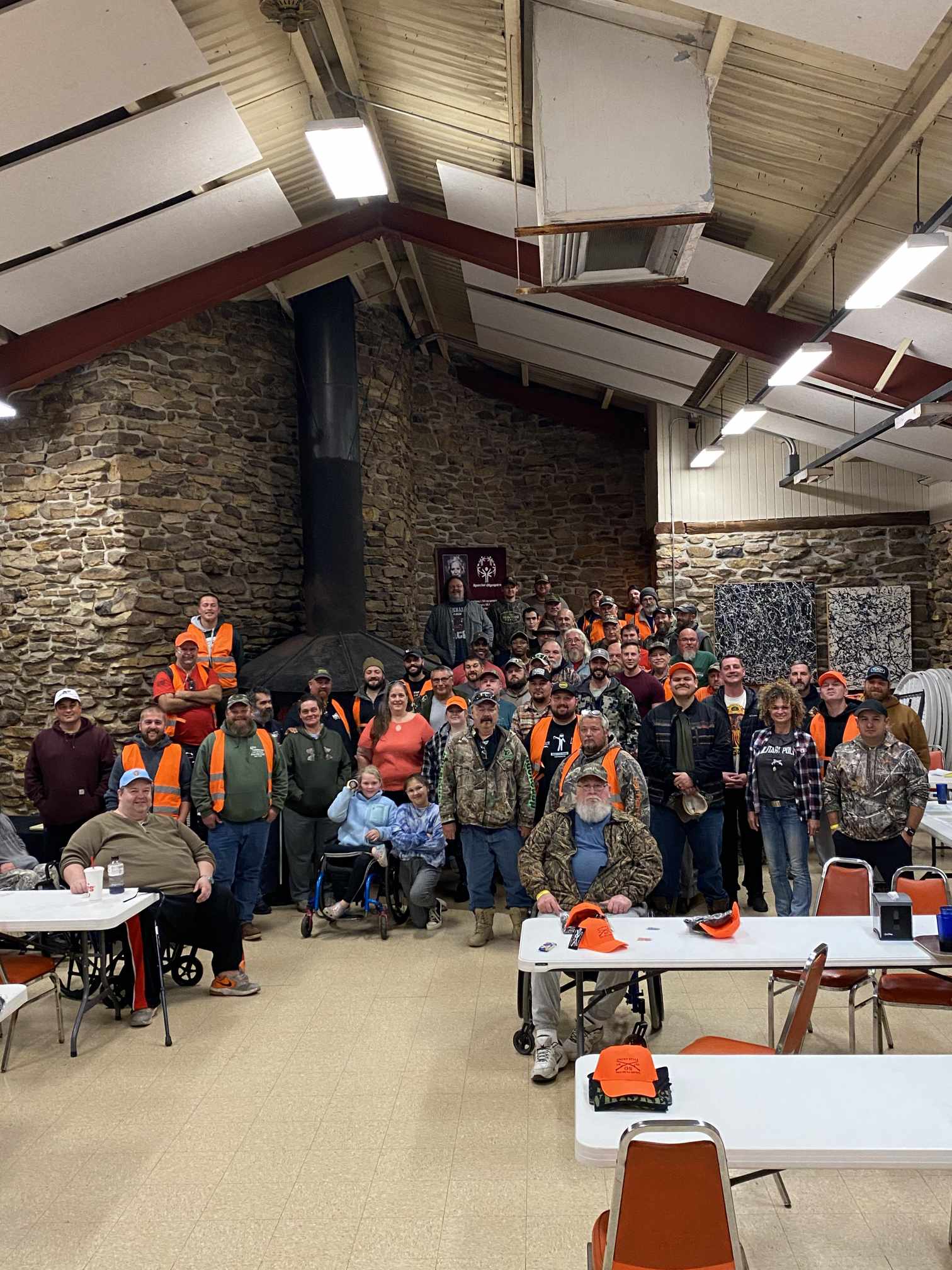 Group picture at veterans hunt